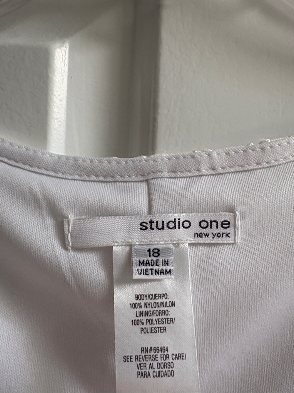 Studio one white lined lace dress size 18 soft flowy comfortable - Picture 2 of 5
